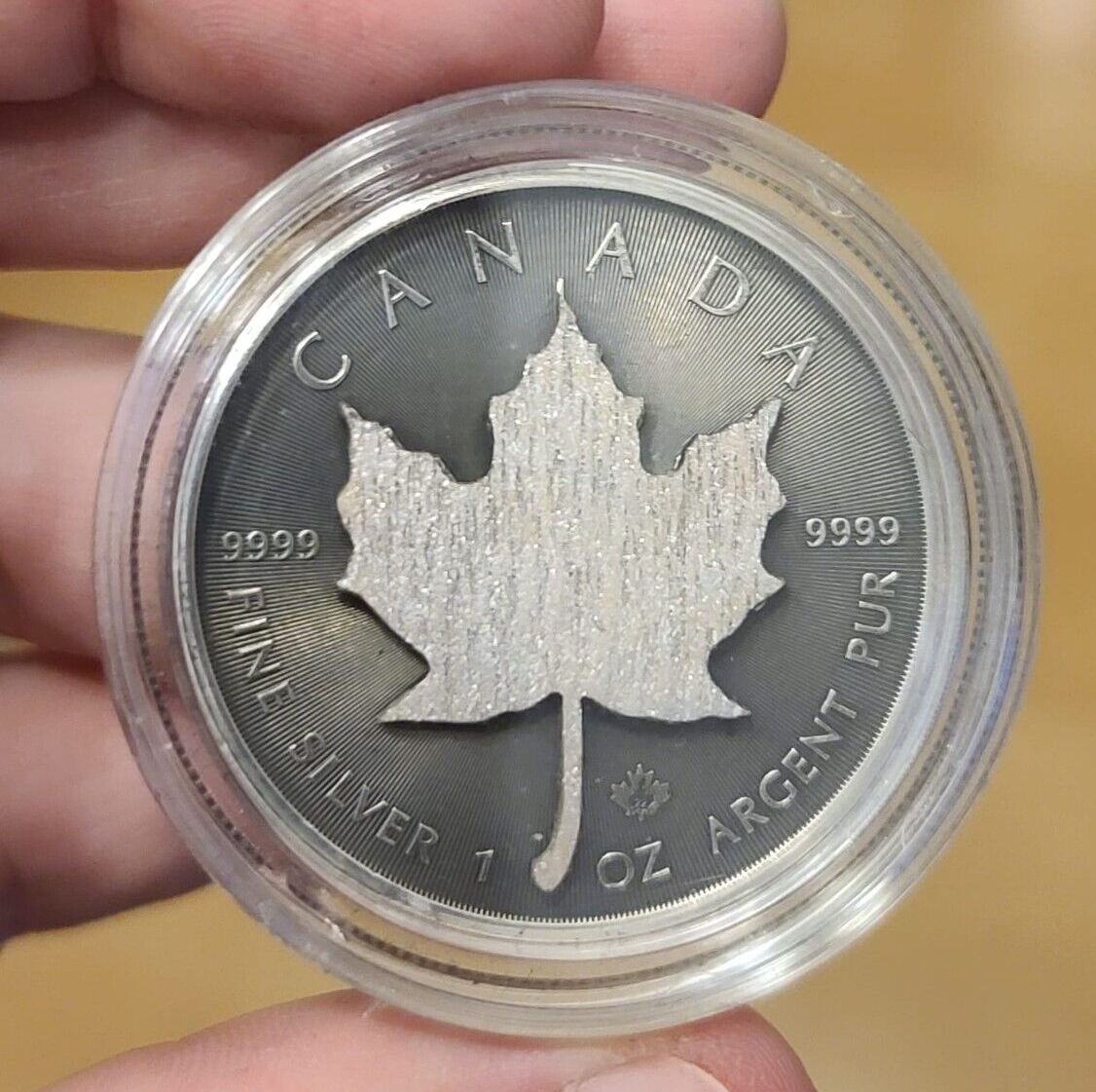 1 Oz Silver Coin 2022 $5 Canada Maple Leaf Real Wood Maple Leaf - Grey-classypw.com-1