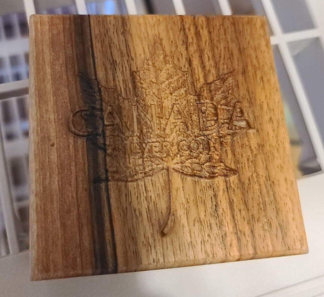 1 Oz Silver Coin 2022 $5 Canada Maple Leaf Real Wood Maple Leaf - Metallic Pink-classypw.com-3