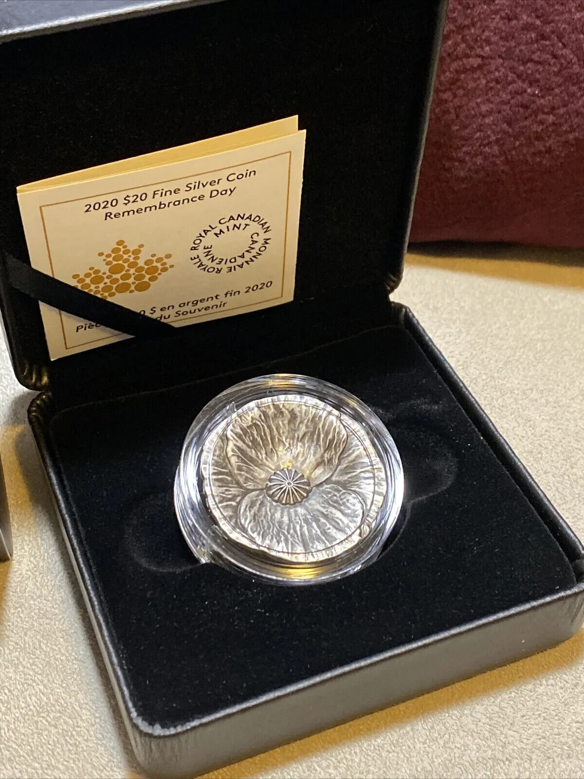 28.50g Silver Coin 2020 $20 Remembrance Day Poppy Flower Shaped Curved Coin-classypw.com-6